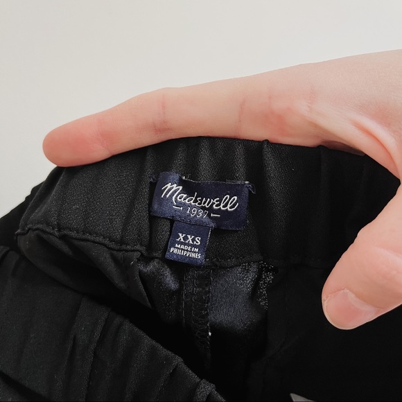 Madewell Drapey Pull-On Shorts in True Black Women’s XXS - Picture 6 of 9